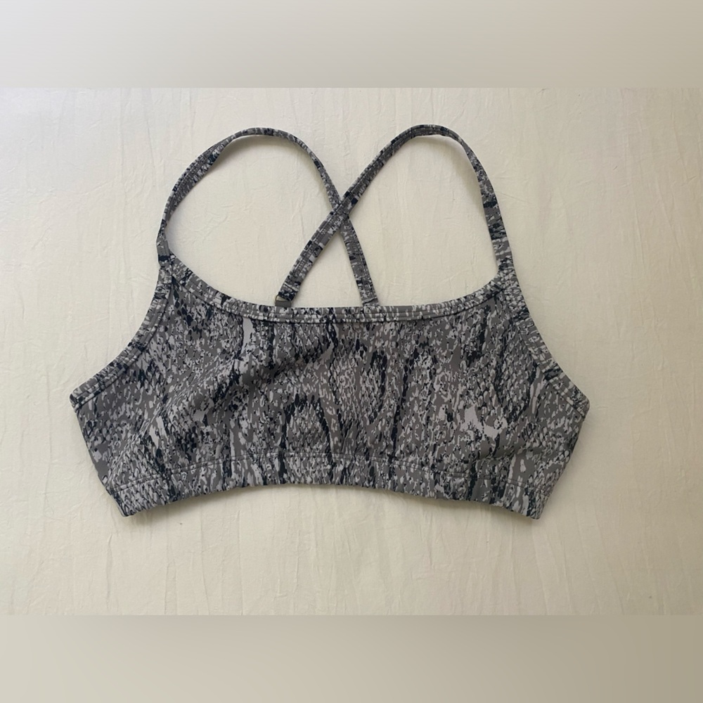 Beyond Yoga Ombre Snake Sports Bra